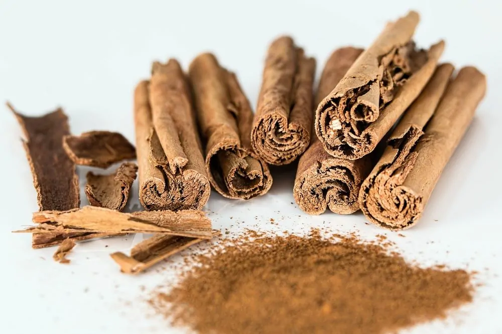 beta-caryophyllene is present in cinnamon 