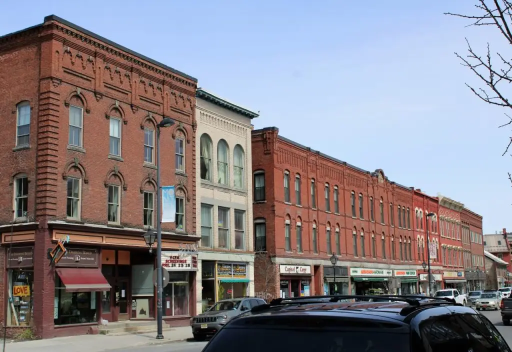 Thumbnail Image of Montpelier Service Area by Sunset Lake CBD